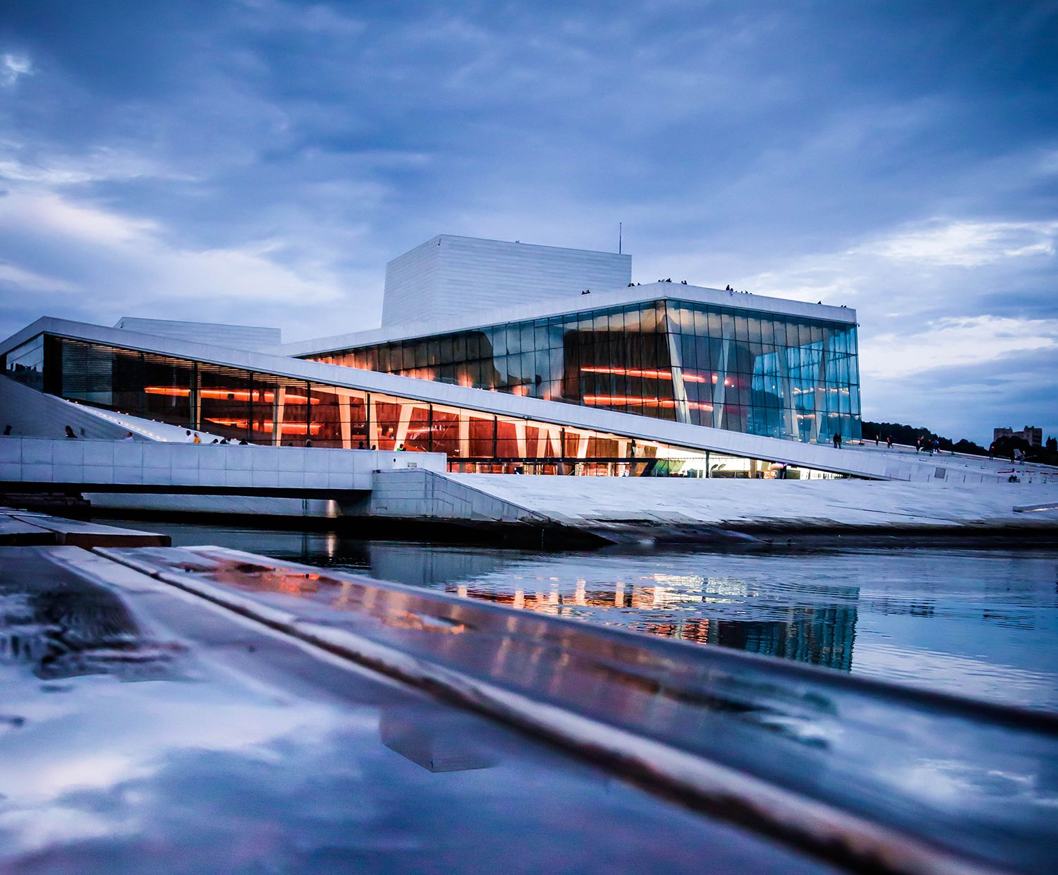 Den Norske Opera & Ballett. Credits JanLueddemann / Shutterstock