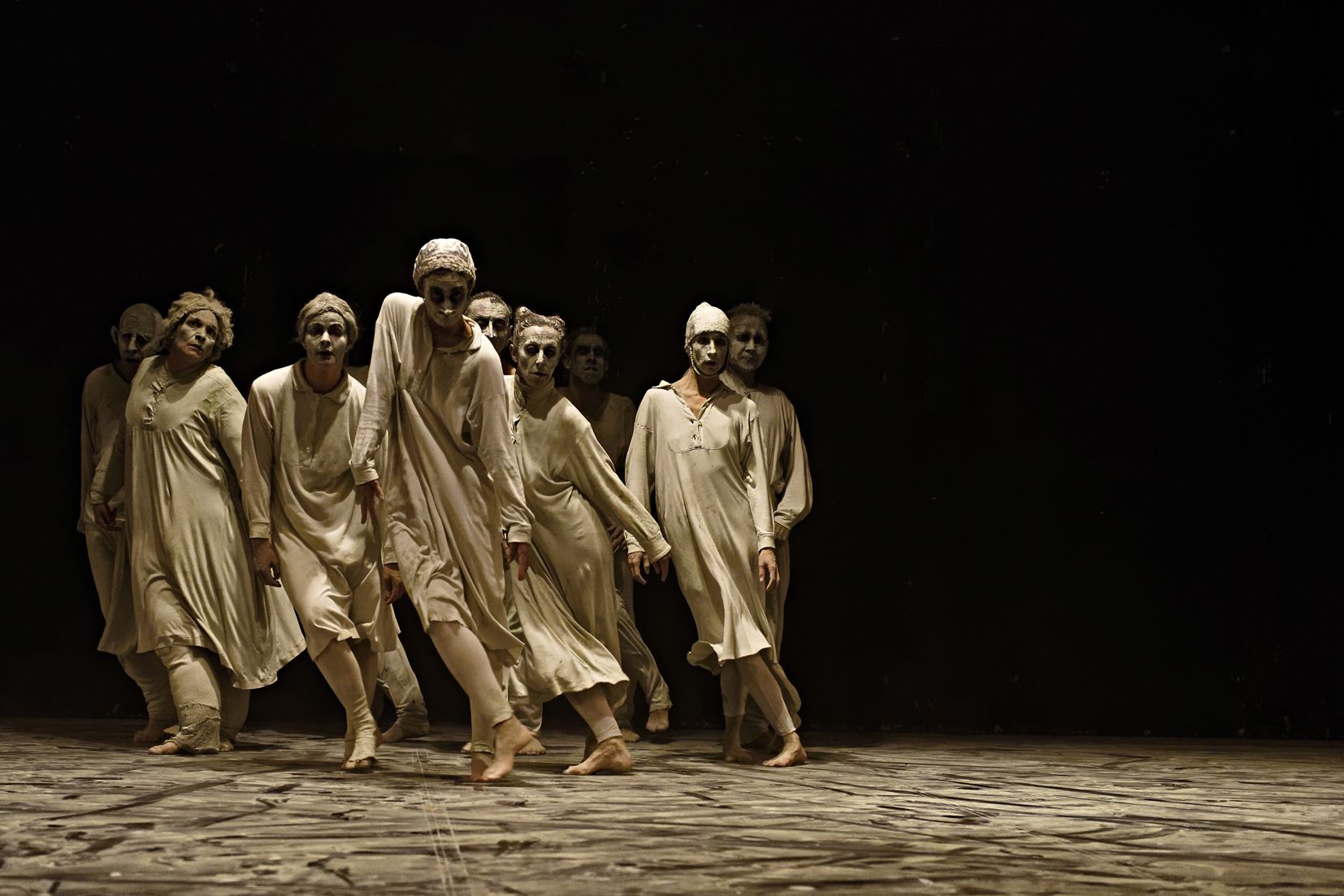 Il capolavoro di Maguy Marin, MayB ©Herve Deroo