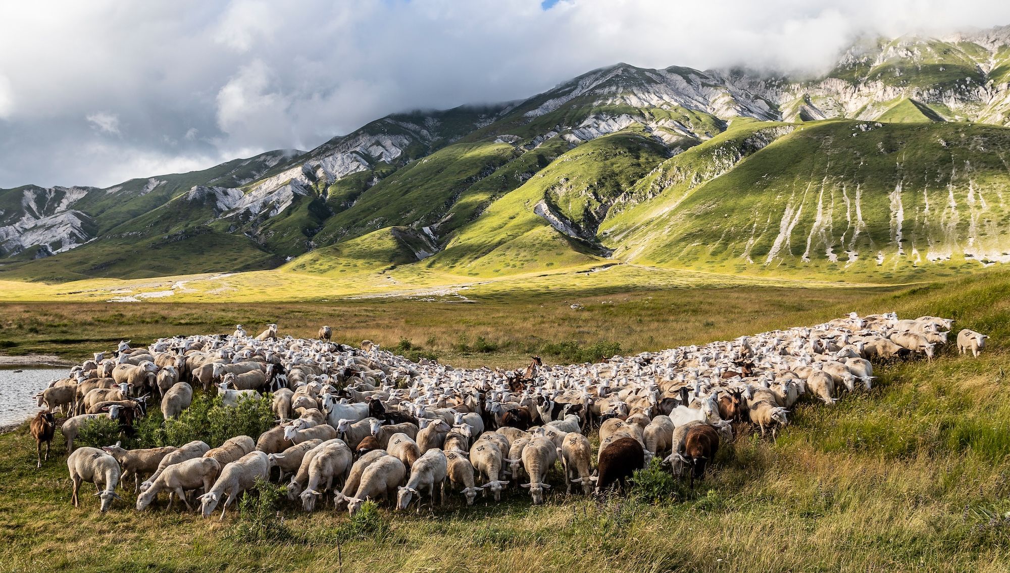 Il paesaggio abruzzese a Campo Imperatore ©Alessandro Persiani/Shutterstock