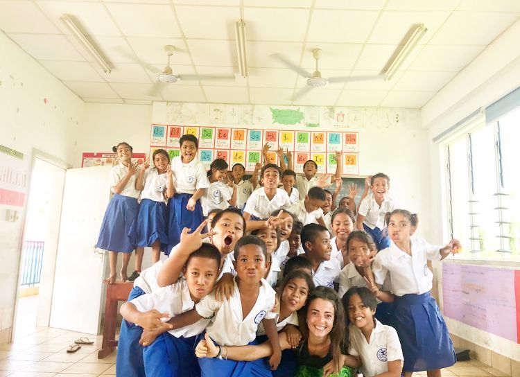 La scuola sull’isola di Manono. Foto gentilmente concessa da Alessia Piperno