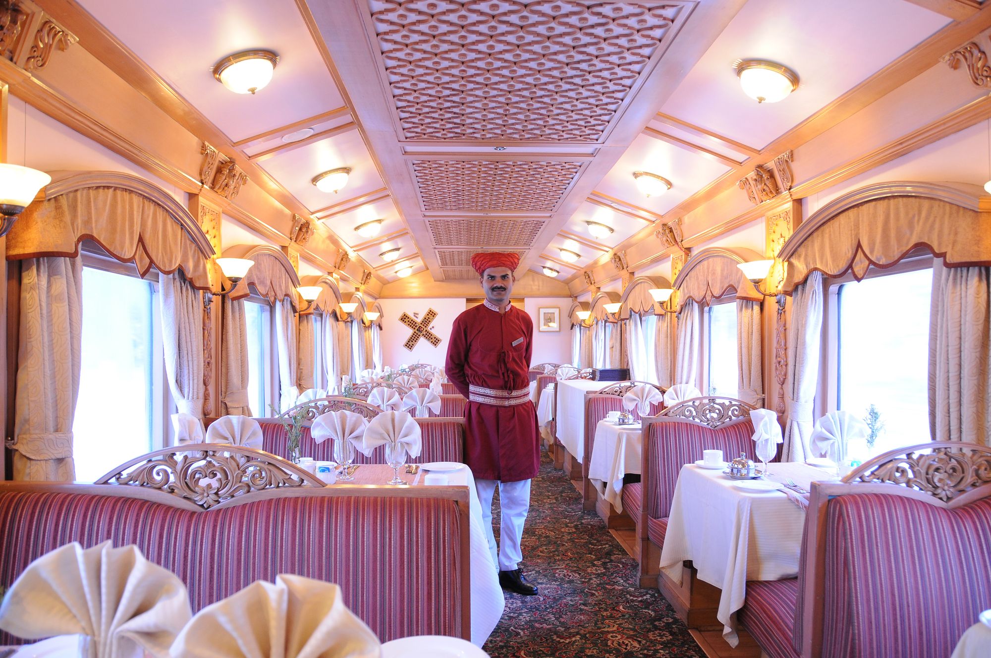 Da Delhi a Mumbai su un treno di lusso © CRS PHOTO / Shutterstock