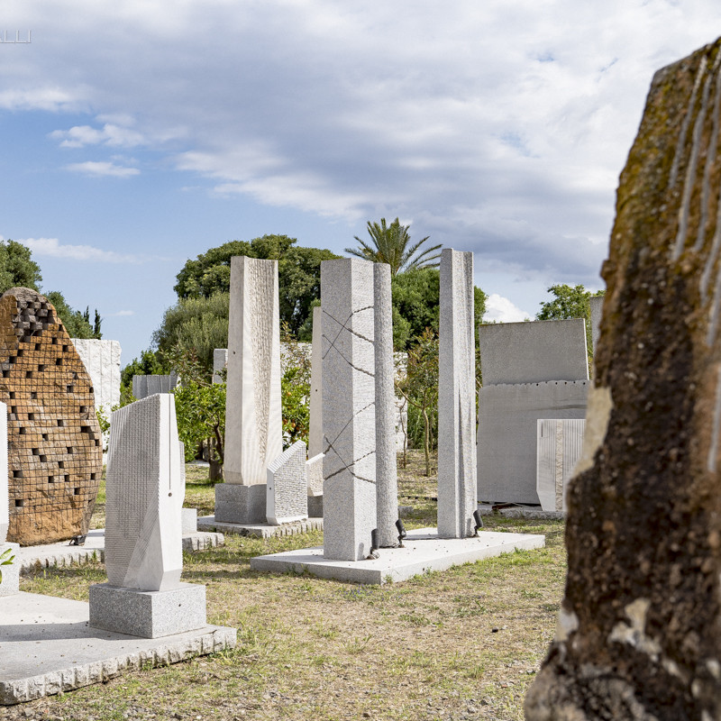 Le opere d'arte di Pinuccio Sciola nel Giardino sonoro di San Sperate in Sardegna