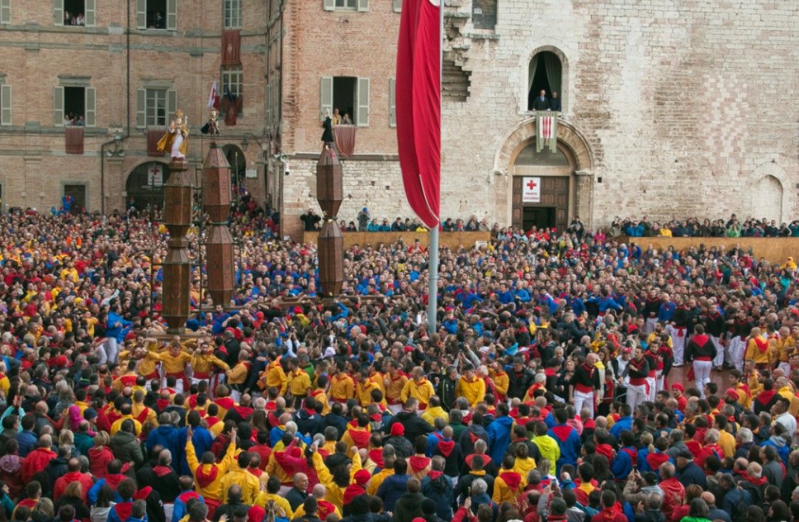 Gubbio, in piazza per i Ceri. Credits Buffy1982 / Shutterstock