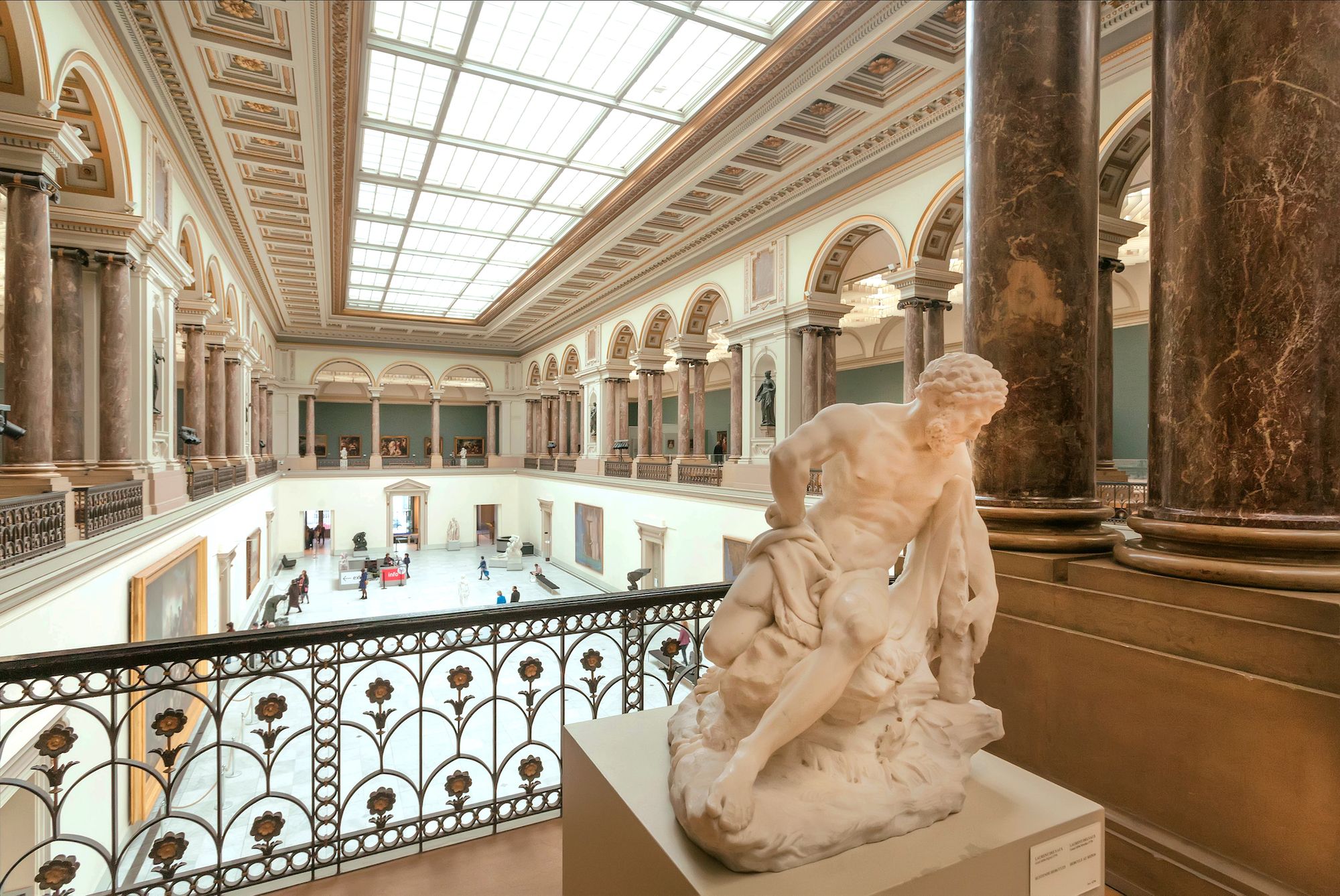 All’interno dei I prestigiosi Musei Reali di Belle Arti ©Radiokafka
