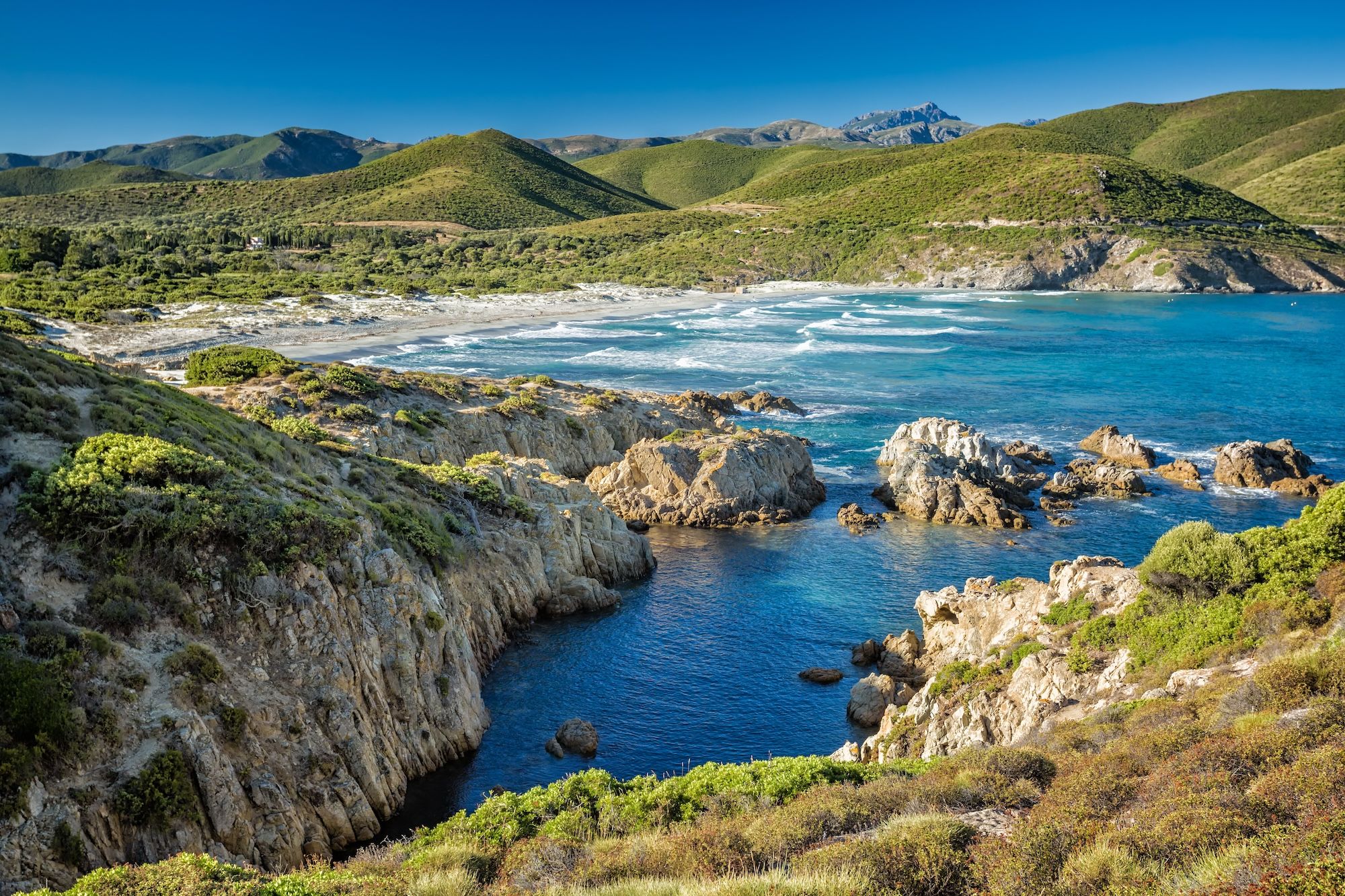 La spiaggia di Ostriconi nel Désert des Agriates, in Corsica ©Jon Ingall/Shutterstock