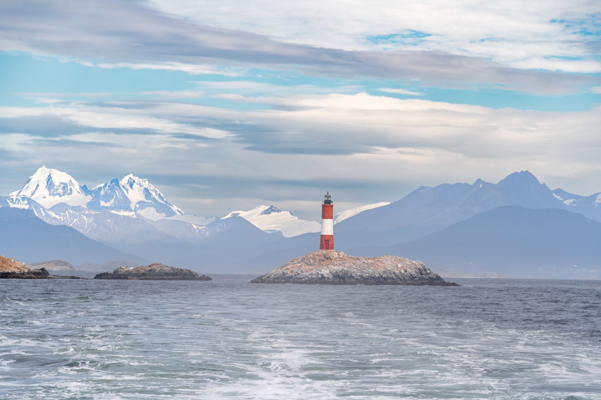 Il faro alla fine del mondo nel Canale di Beagle ©Jose de Jesus Churion Del/Shutterstock