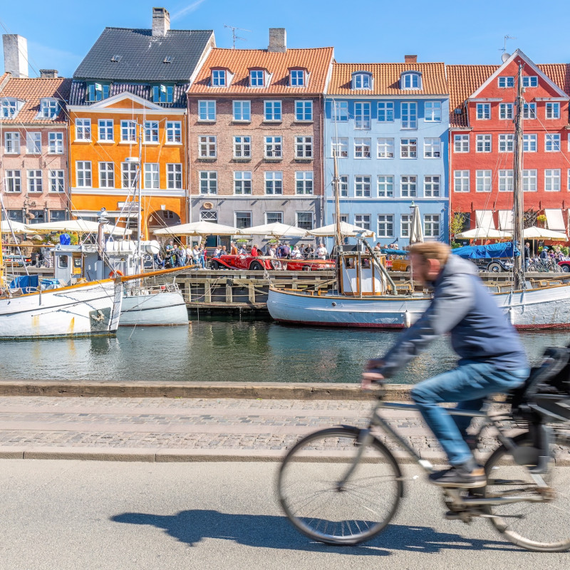 La mattina tutti in bici a cercare la propria brioche preferita ©Nick Brundle Photography/Shutterstock