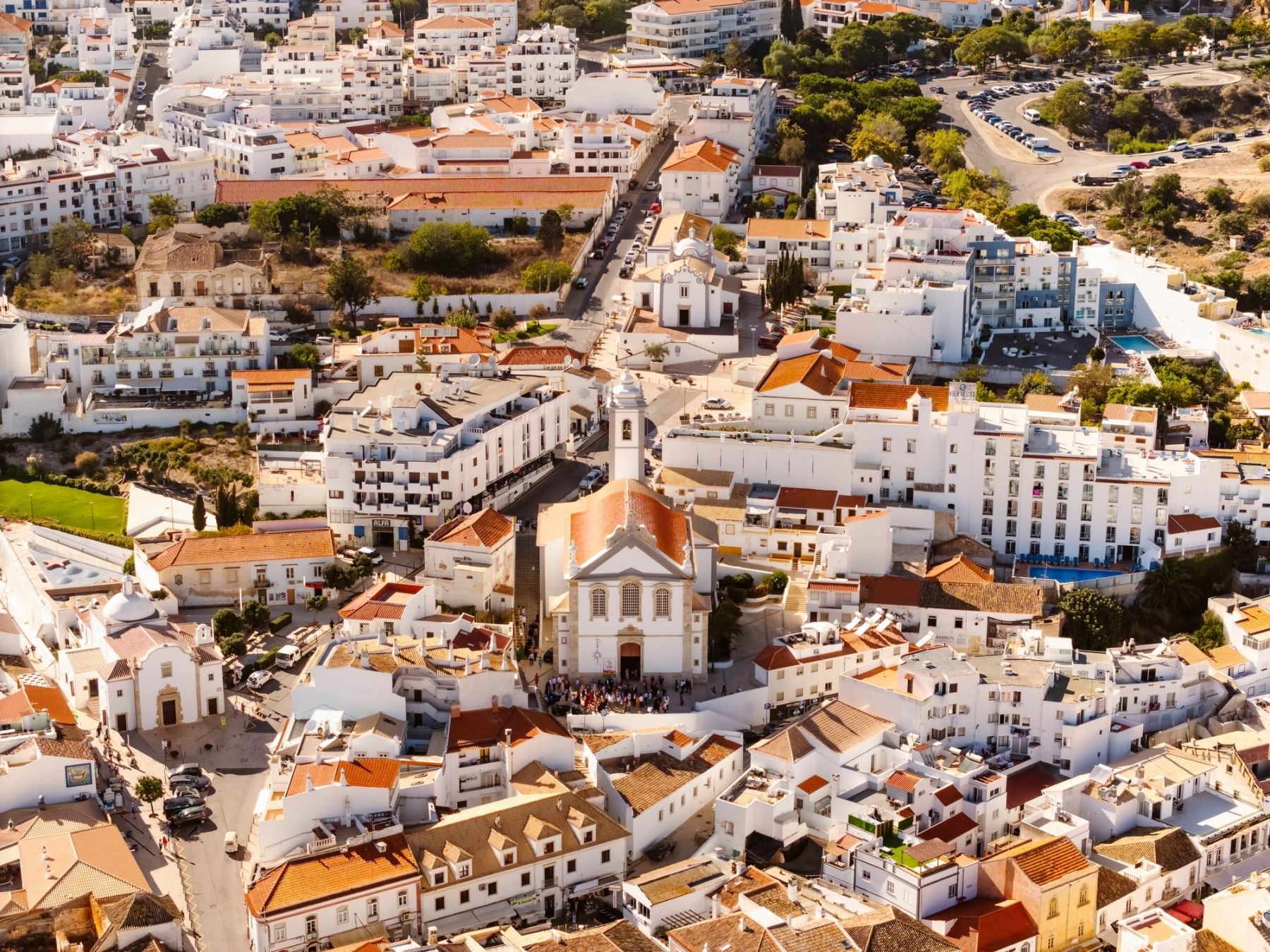 Vista aerea del centro storico di Albufeira, Portogallo ©Sopotnicki / Shutterstock