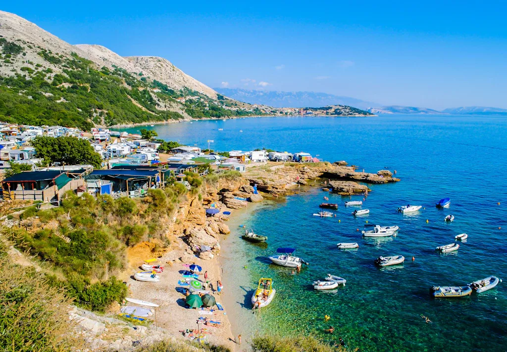 Decidete cosa chiedete alla vostra vacanza sull’isola, e poi sceglietene una, come Krk per esempio © Littleaom / Shutterstock