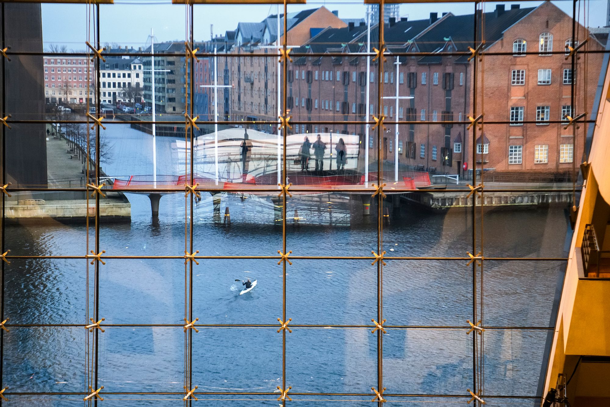 I canali di Copenaghen visti dal Black Diamond ©paparazzza