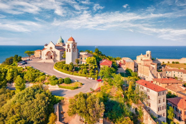 A tu per tu con Ancona: in giro per la città marchigiana aspettando UlisseFest 2024