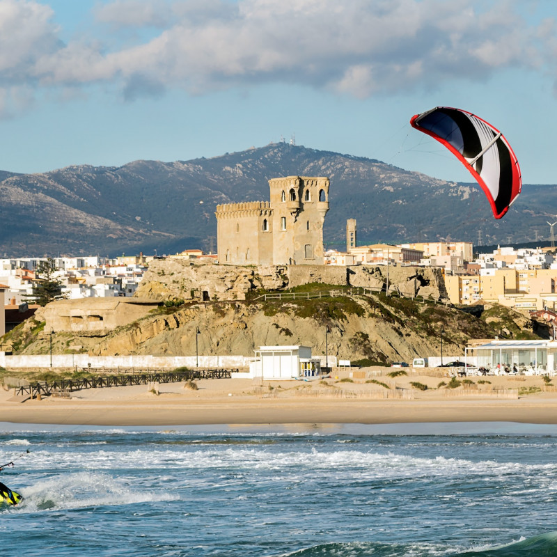 Kitesurf a Tarifa  ©Juanamari Gonzalez/Shutterstock
