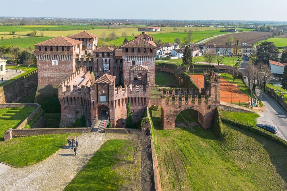 Soncino, la Rocca Sforzesca. Credits Francesco Bonino / Shutterstock