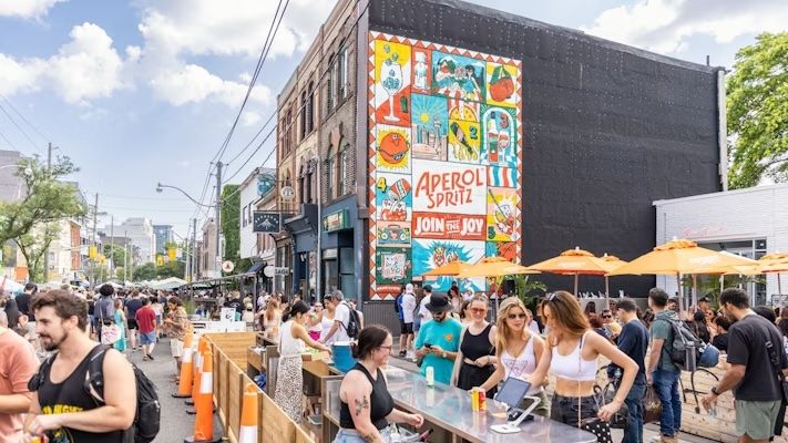 Paris Paris a Toronto, Ontario. Scott Heaney/Shutterstock