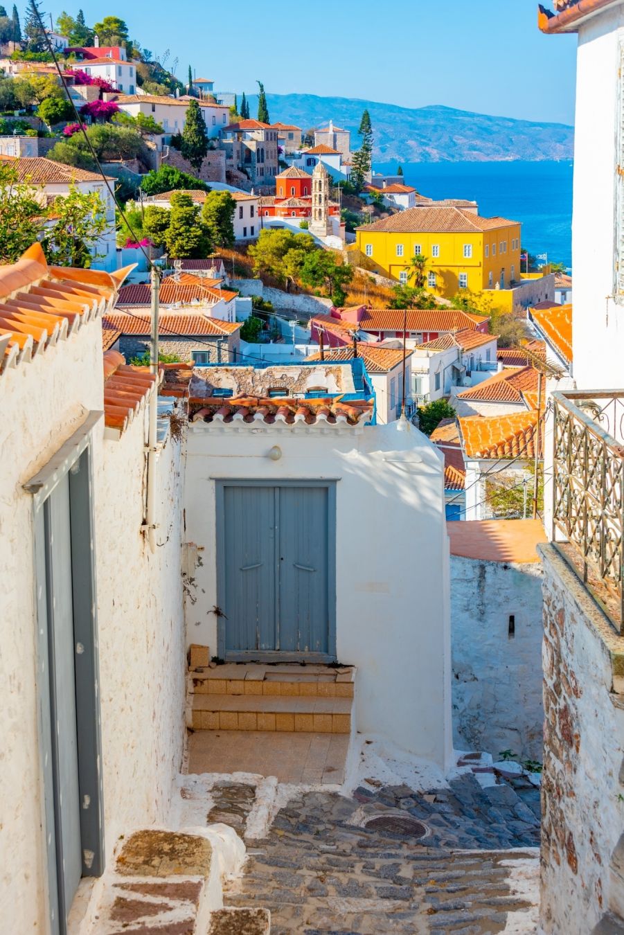 Tra i vicoli di Hydra ©trabantos/Shutterstock