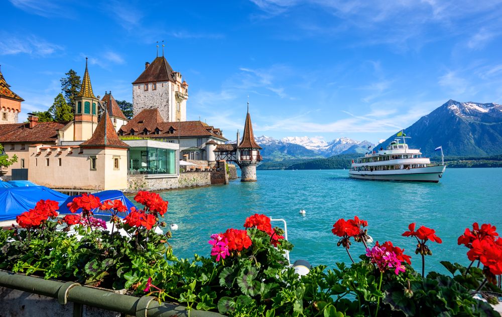 Sul lago di Thun. Credits Boris Stroujko / Shutterstock
