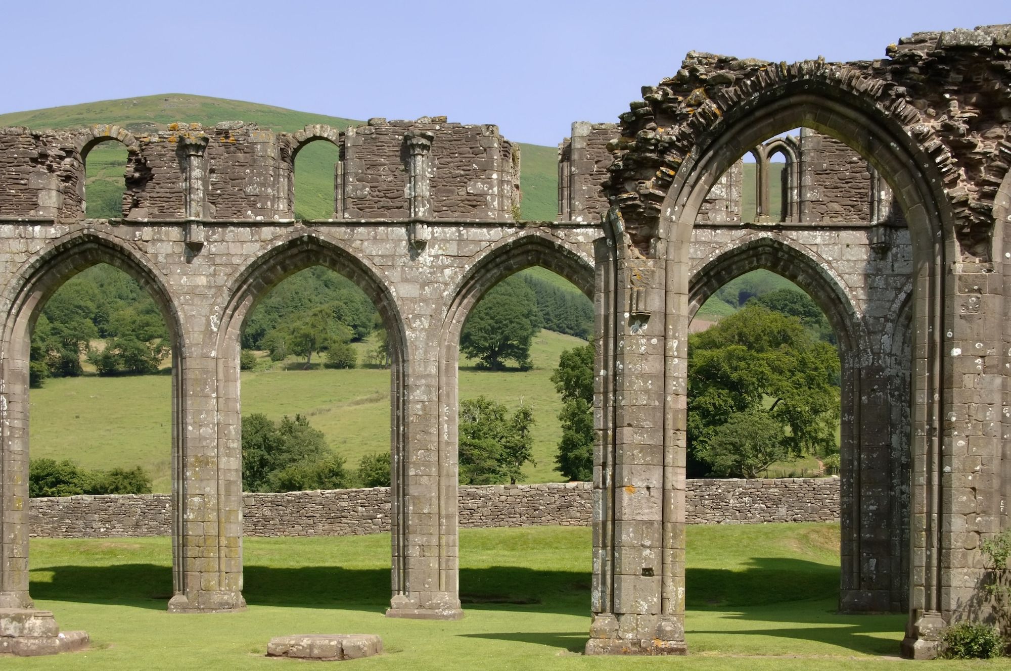 Le rovine della New Llanthony Abbey ©David Hughes