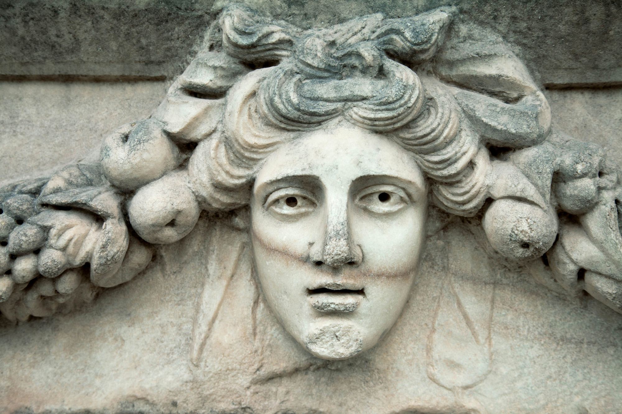 Una figura scolpita appartenente al sito di Afrodisias. © iremtastan/Getty Images