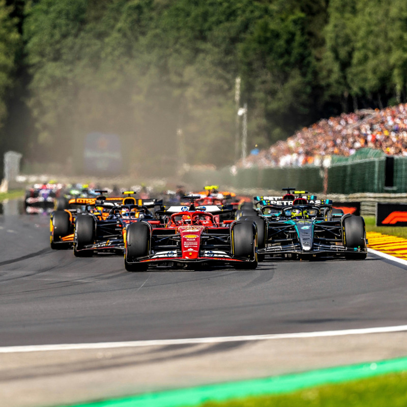 Partiti! Godetevi le emozioni della Formula 1 grazie ai consigli di un esperto. © Jens Mommens/Shutterstock