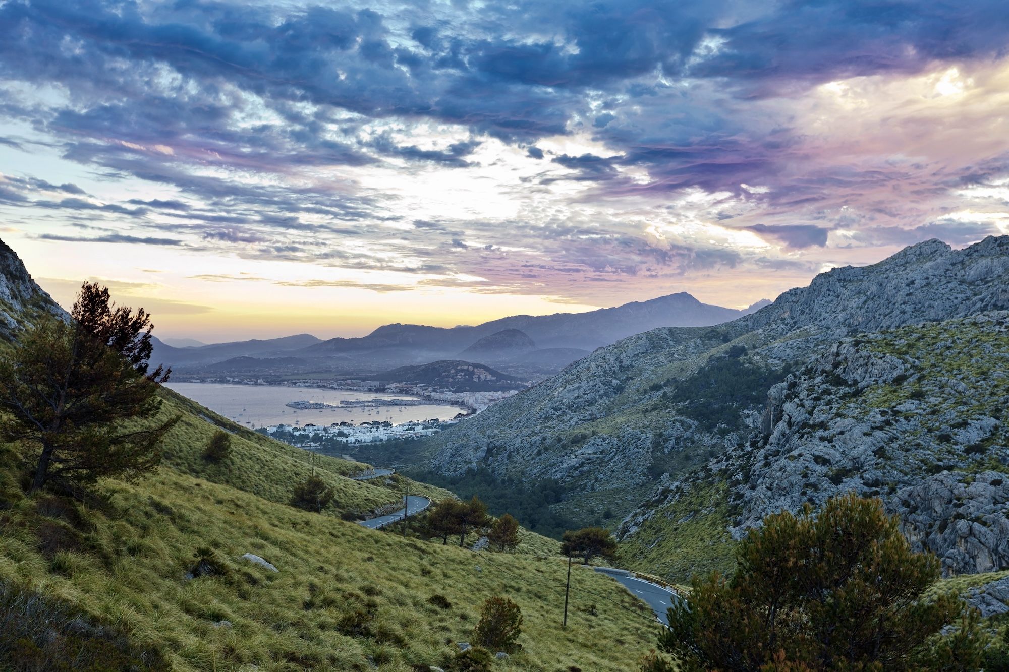 I monti attorno a Port de Pollença ©creativemarc/Shutterstock