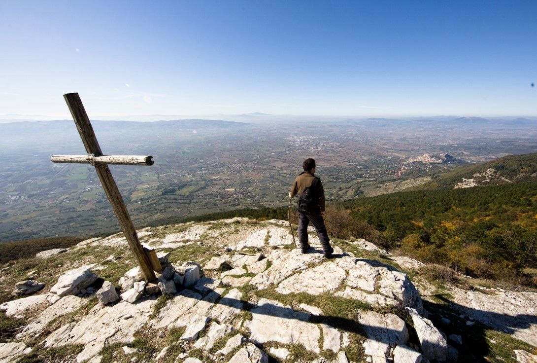Sul Monte Subasio, in Umbria, lungo La via di Francesco