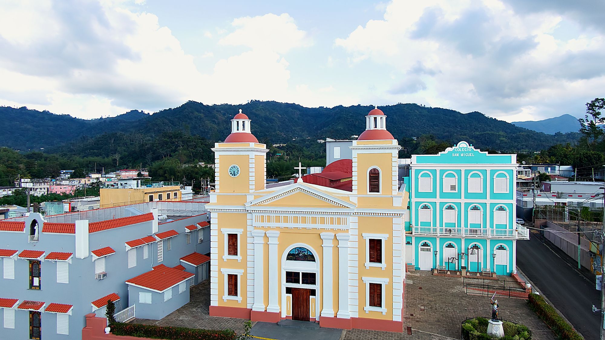 La chiesa di San Miguel Arcangel a Utuado©Euri Rivera/Shutterstock