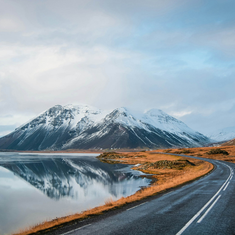 Un tratto dell’epica "Strada Anello" che attraversa l’intera Islanda. © Alexander Magnum/Shutterstock