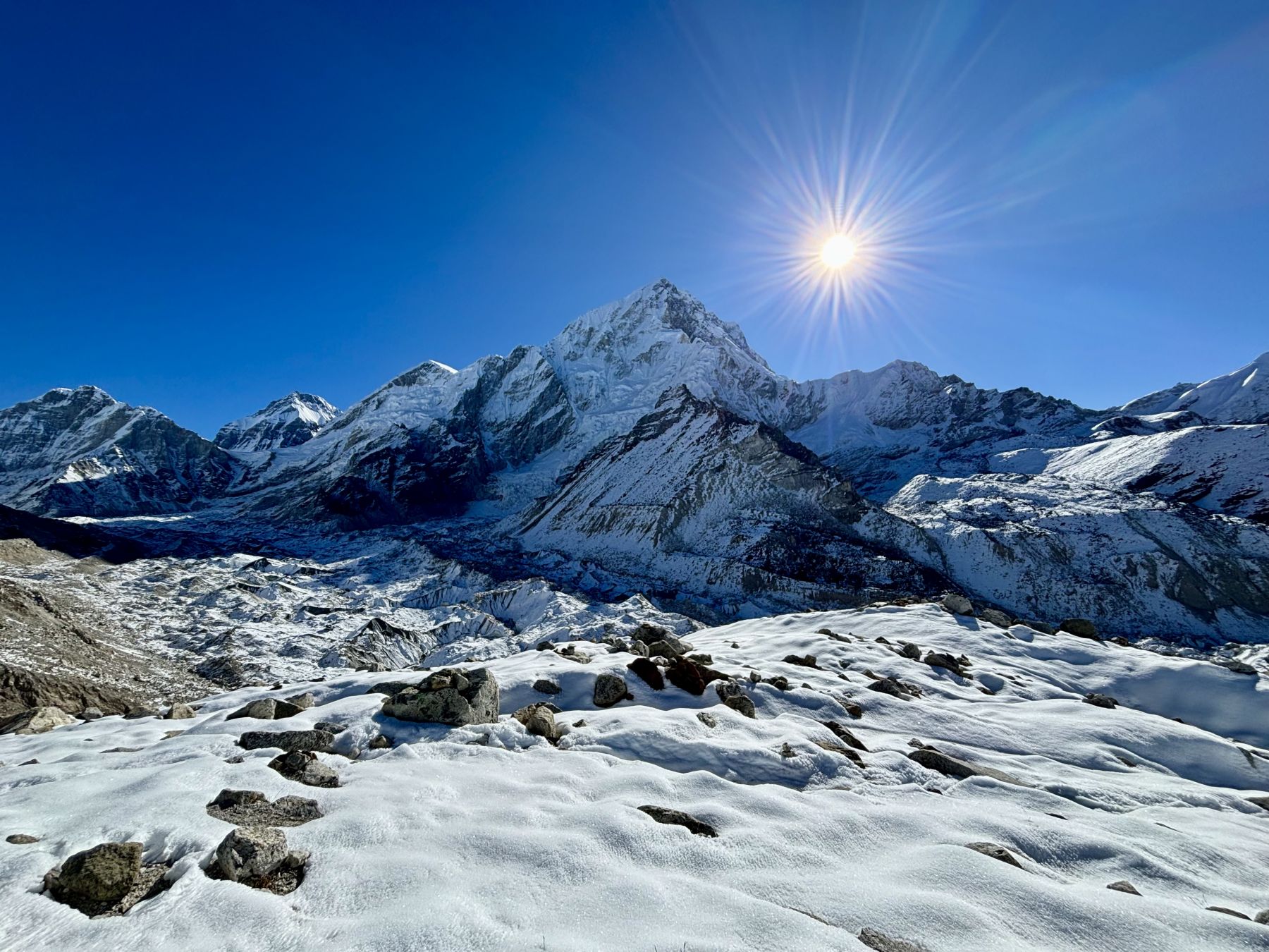 Sagarmatha, Dio del Cielo, Chomolungma, la Dea madre del mondo, o Everest per tutti gli altri ©Martina D’Aguanno/Lonely Planet Italia