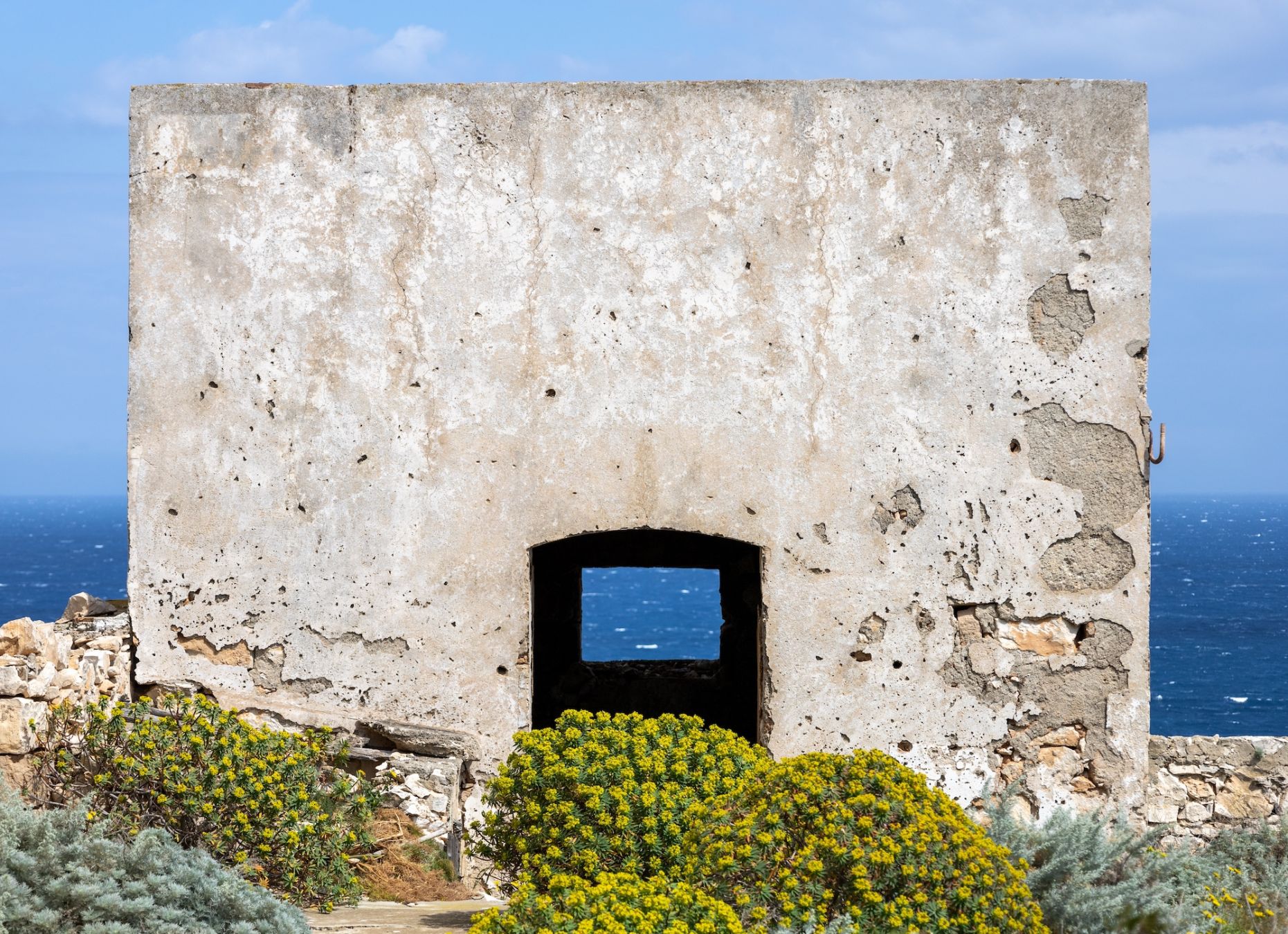 Un rudere a Capo Grosso ©Giuma