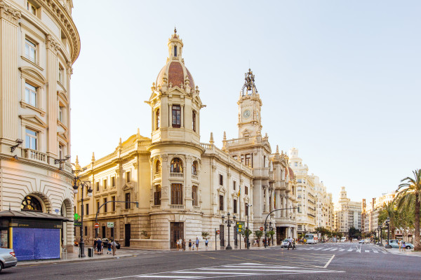 Plaza del Ayuntamiento a Valencia © Getty Images