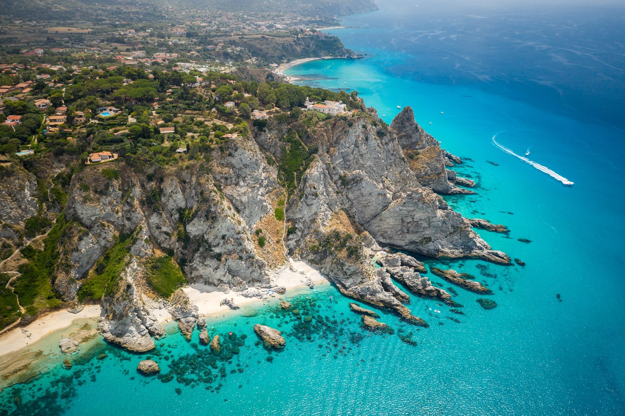 Capo Vaticano, Calabria © Paulo Picca / Shutterstock