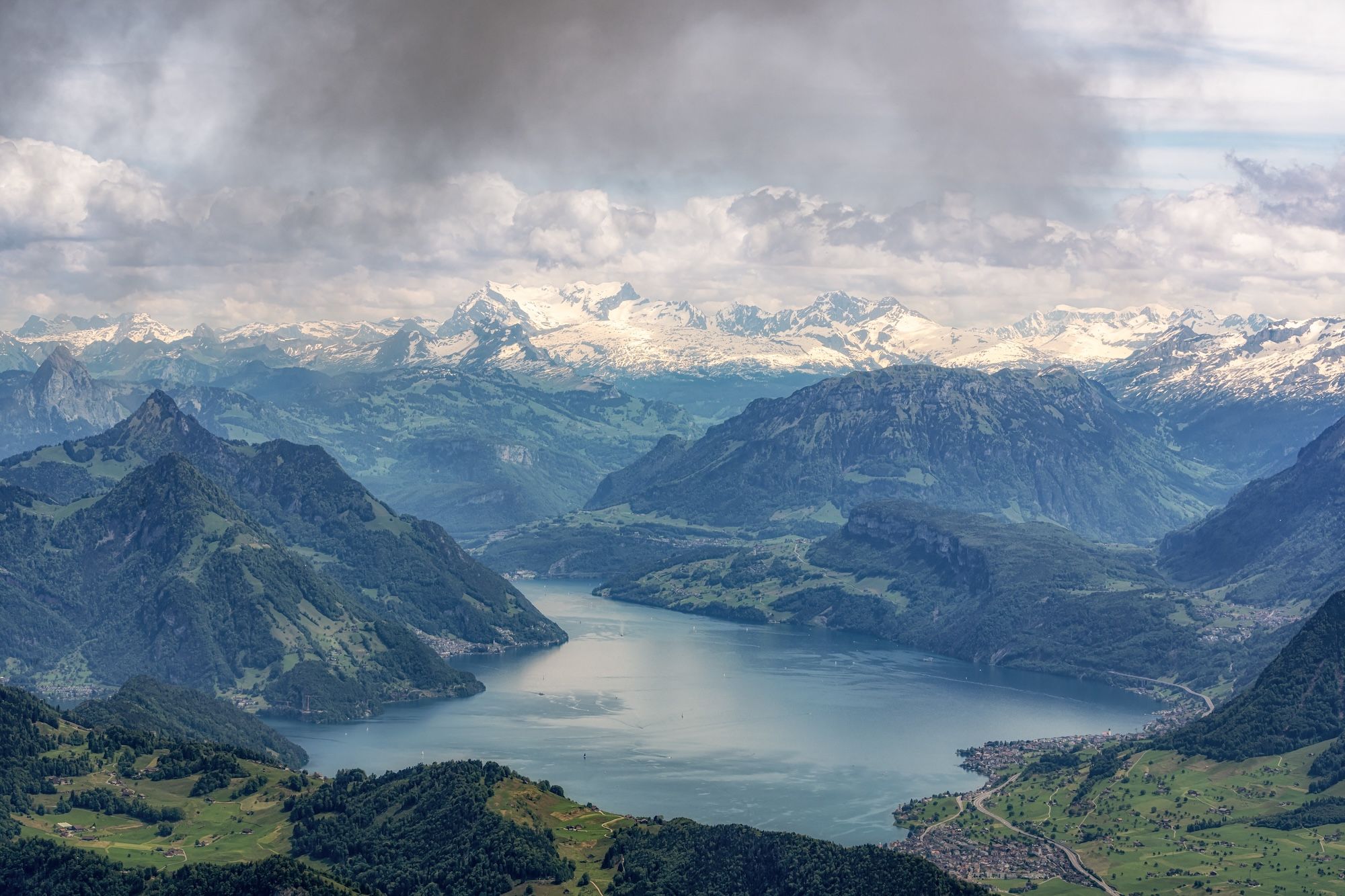Il lago di Lucerna dal monte Pilatus © aaron choi /Shutterstock
