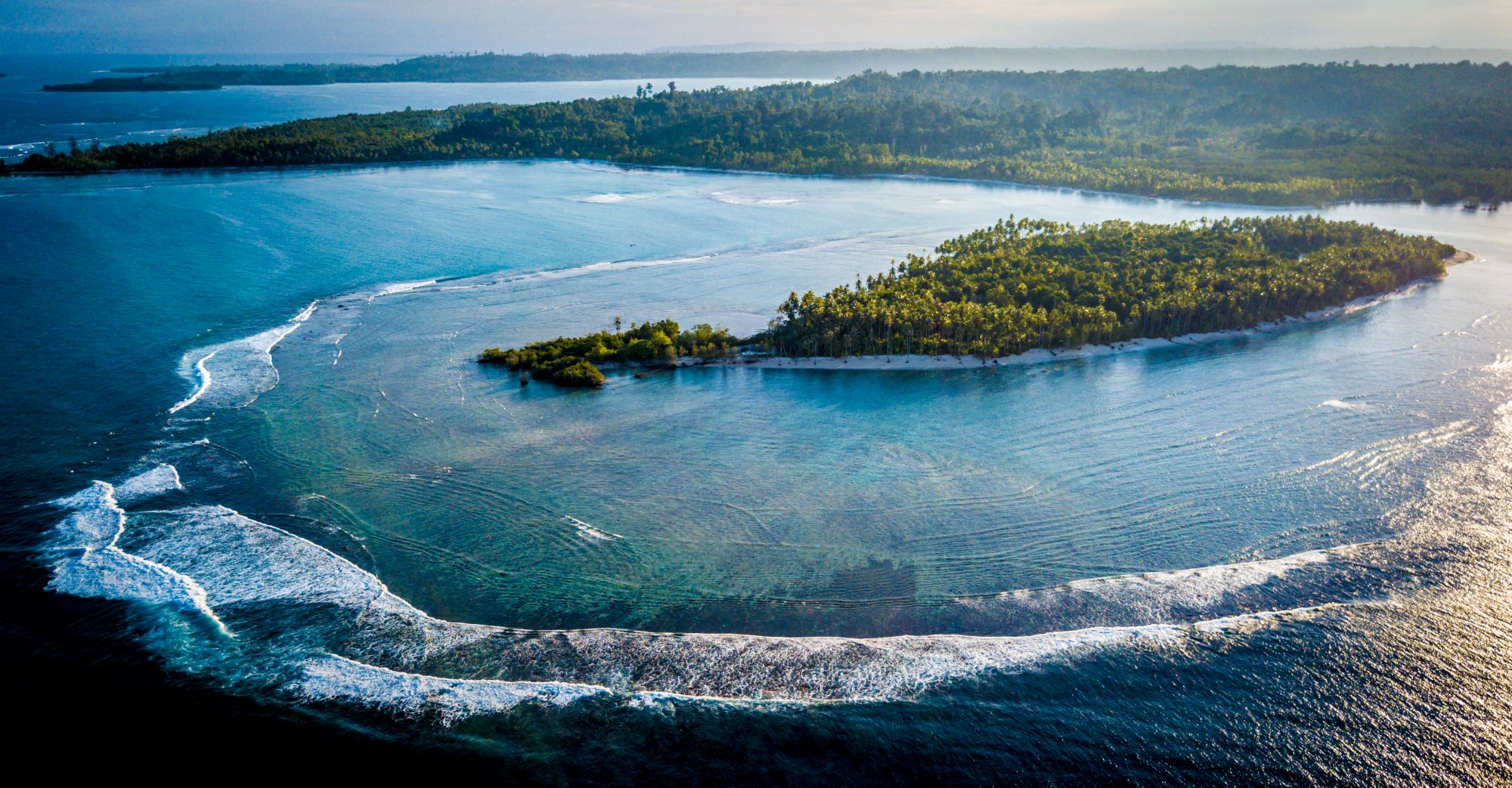 Le Mentawai sono famose per le onde leggendarie ©aksenovden
