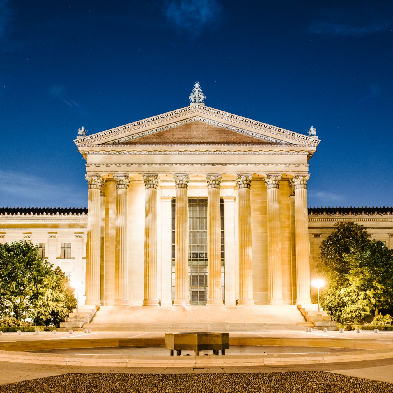 L’edificio in cui si trova il Museum of Art di Philadelphia ricorda un tempio greco ©ferrantraite/Getty Images
