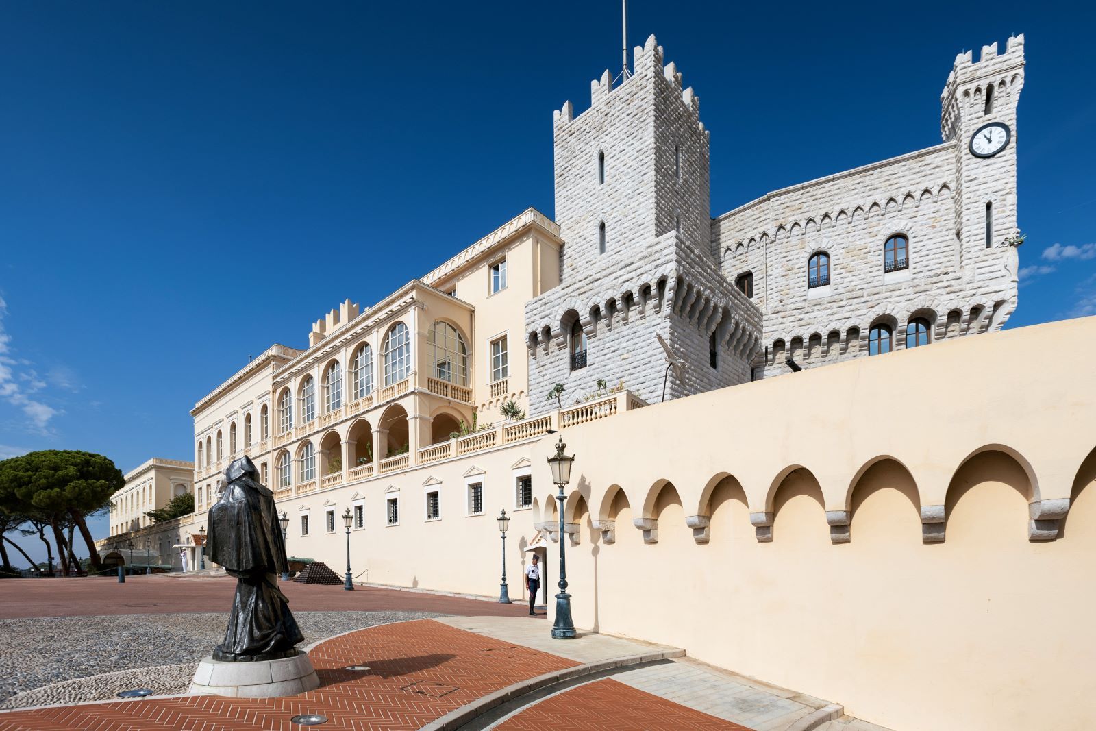 Il Palazzo dei Principi @BenjaminVergely photo credit