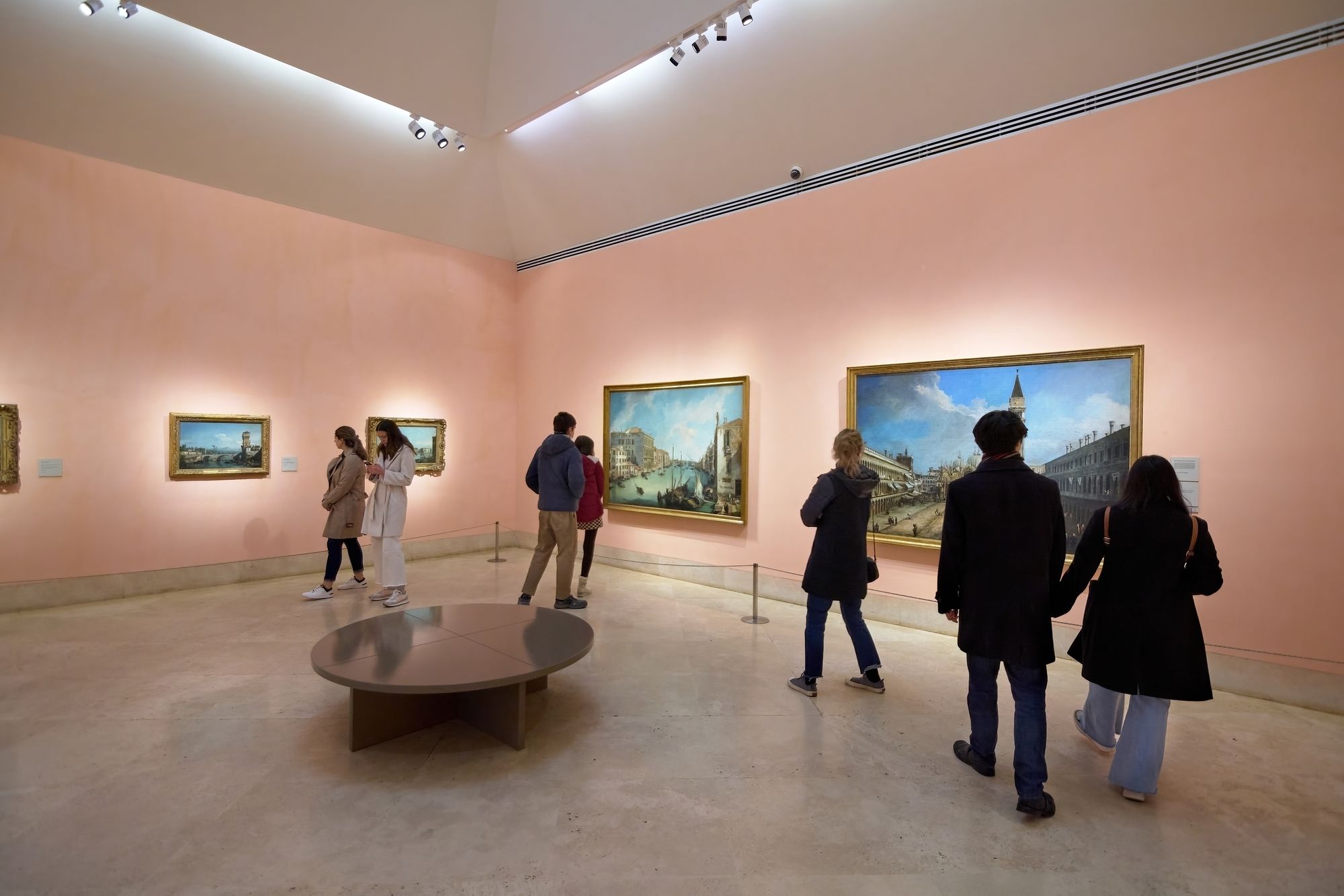 Una delle sale del Museo Nacional Thyssen-Bornemisza di Madrid, Spagna ©Mundofoto / Shutterstock