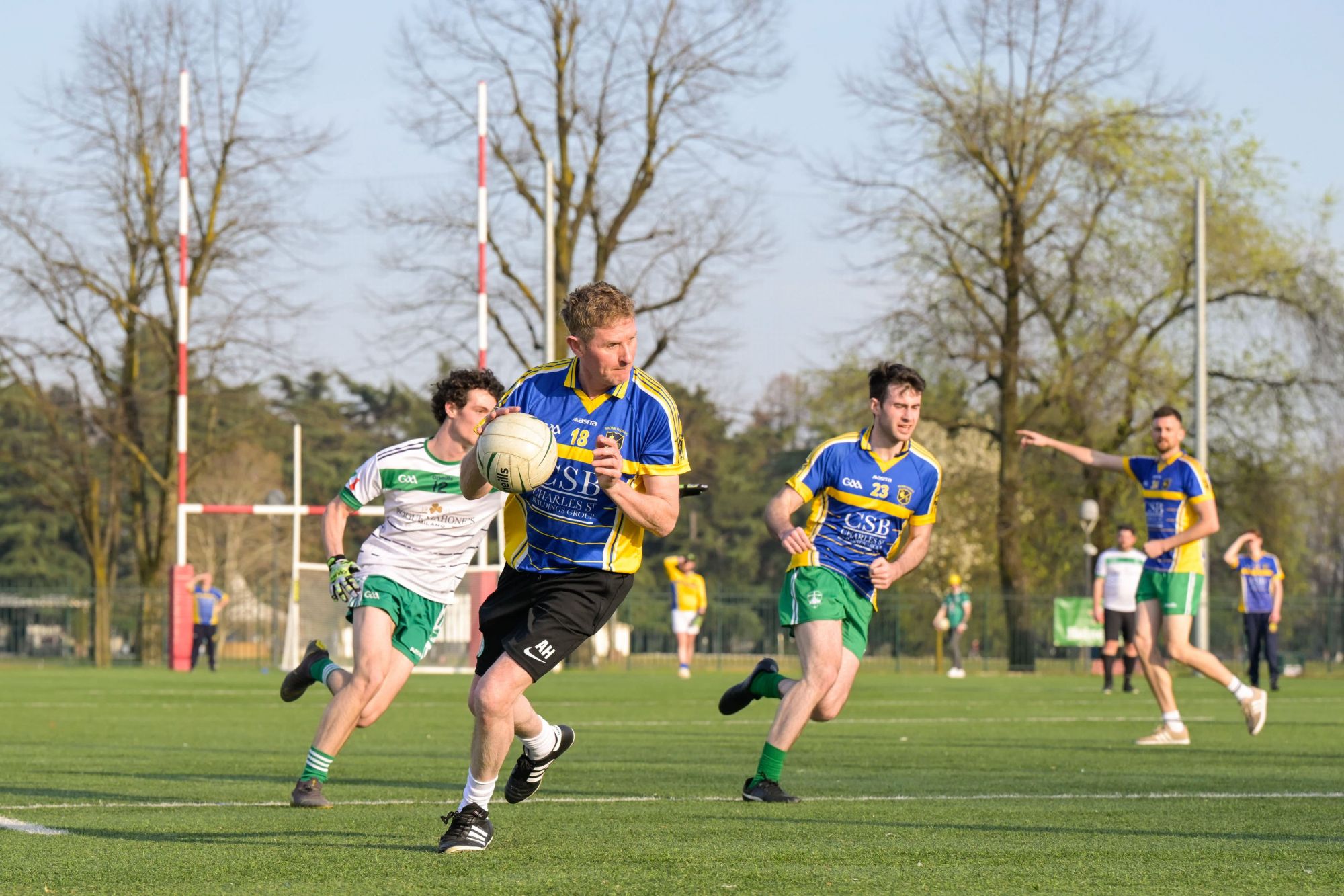Un’azione di calcio gaelico
