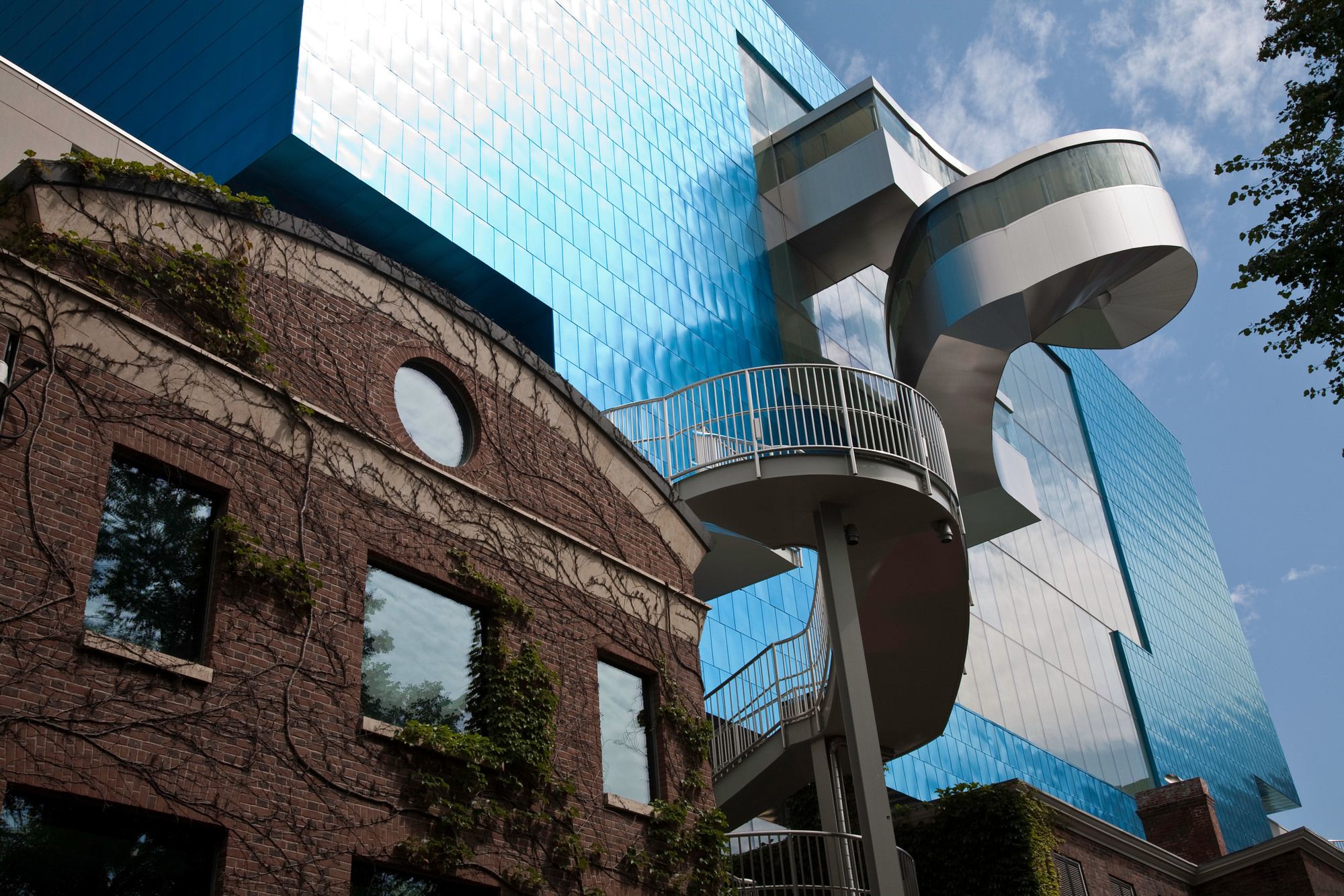 L’esterno dell’ Art Gallery of Ontario, Toronto ©Bert Hoferichter/Alamy Stock Photo