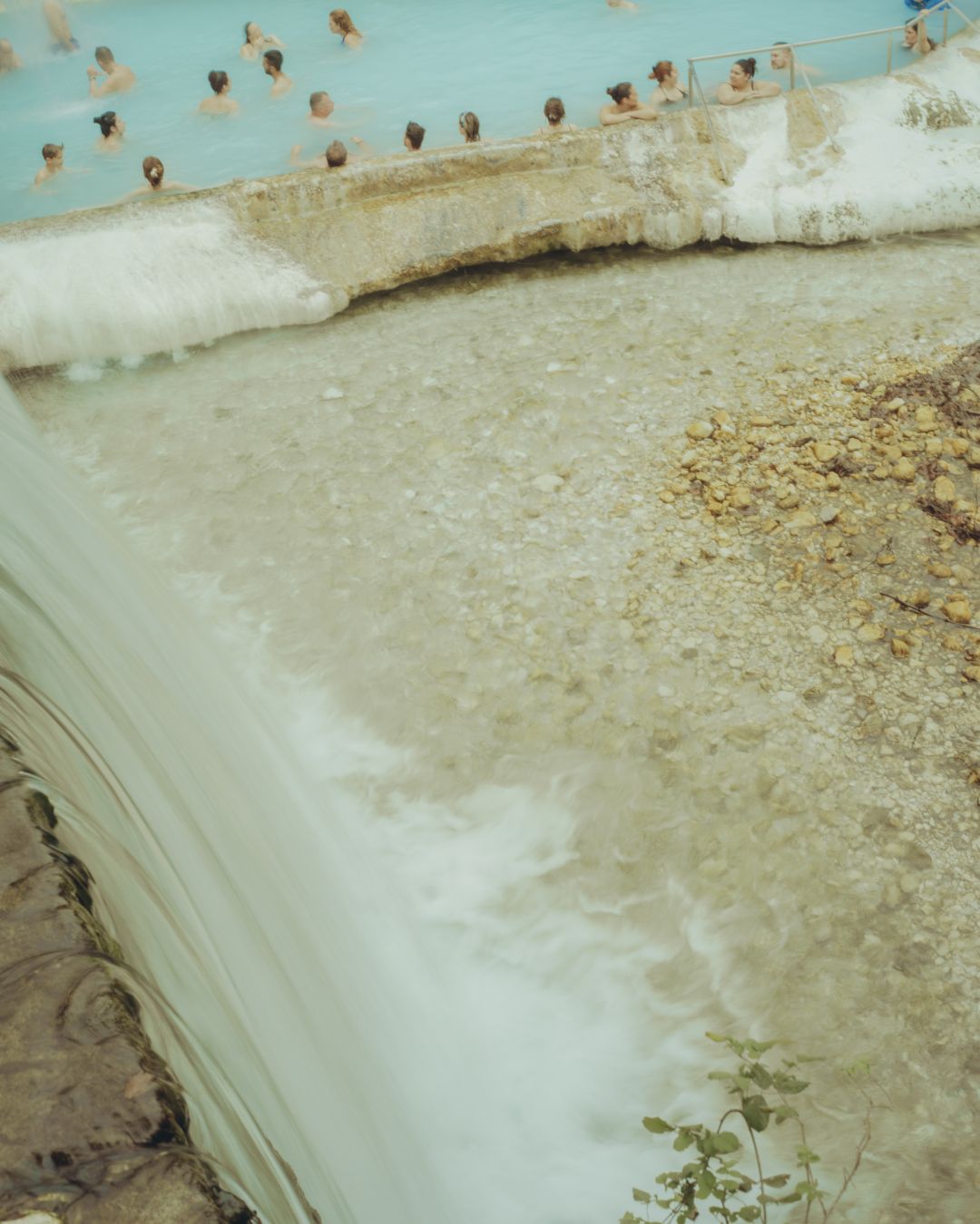 Tra sorgenti di acqua calda e cascate di acqua fredda ©Lorenzo Romani