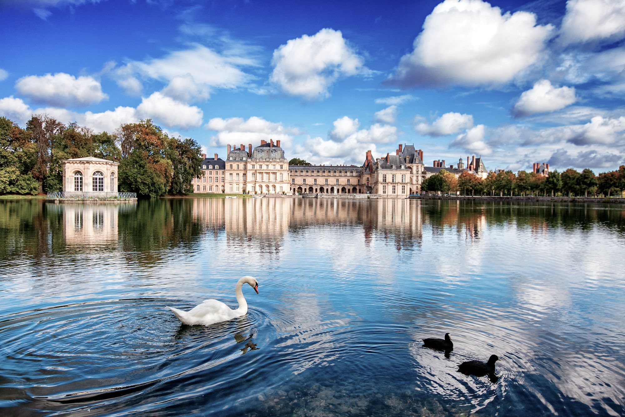 Il lago di fronte ala castello di Fontainebleau ©Vlasyuk Inna/Shutterstock