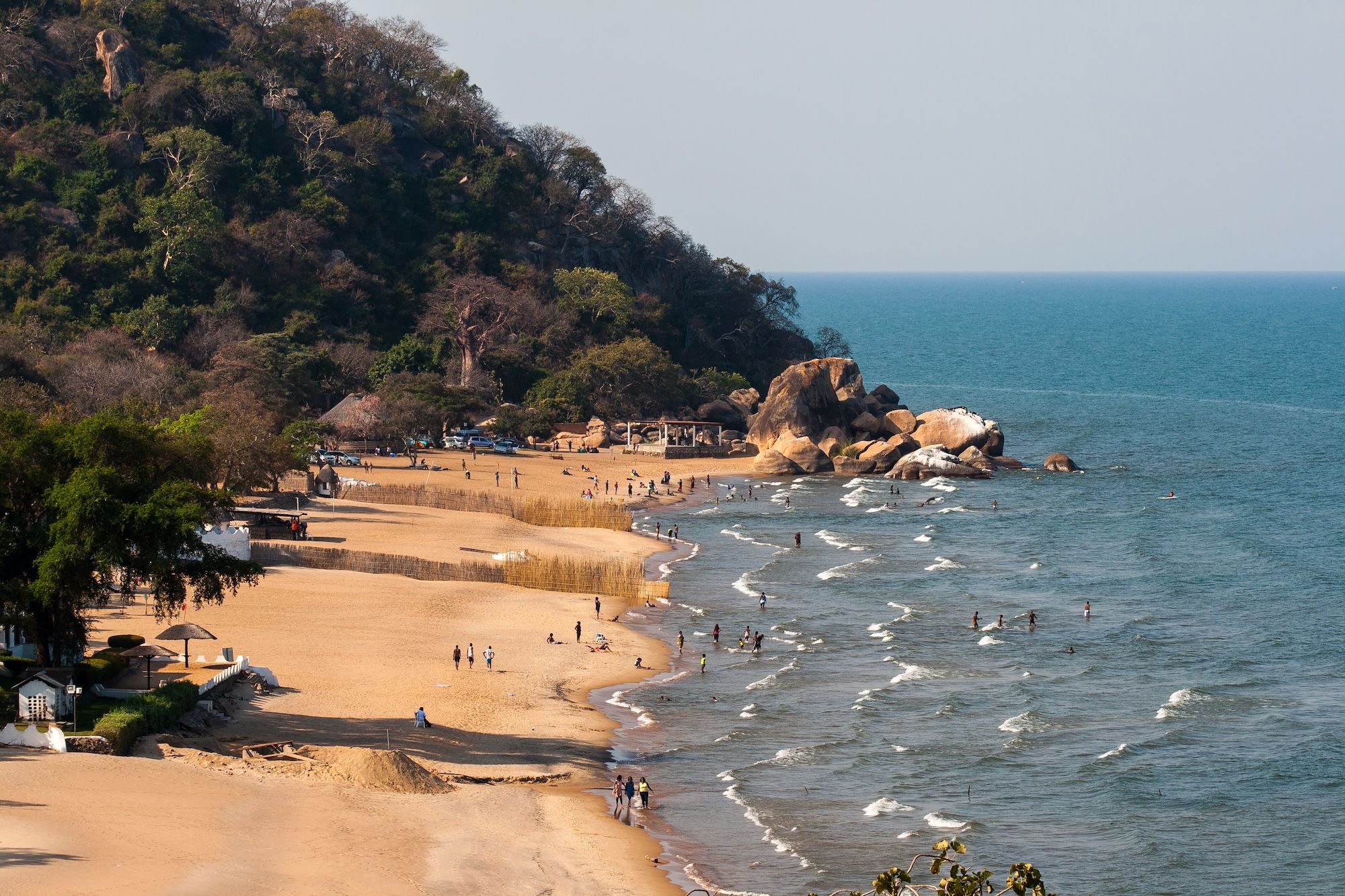 Una spiaggia sul Lago Malawi ©erichon/Shutterstock