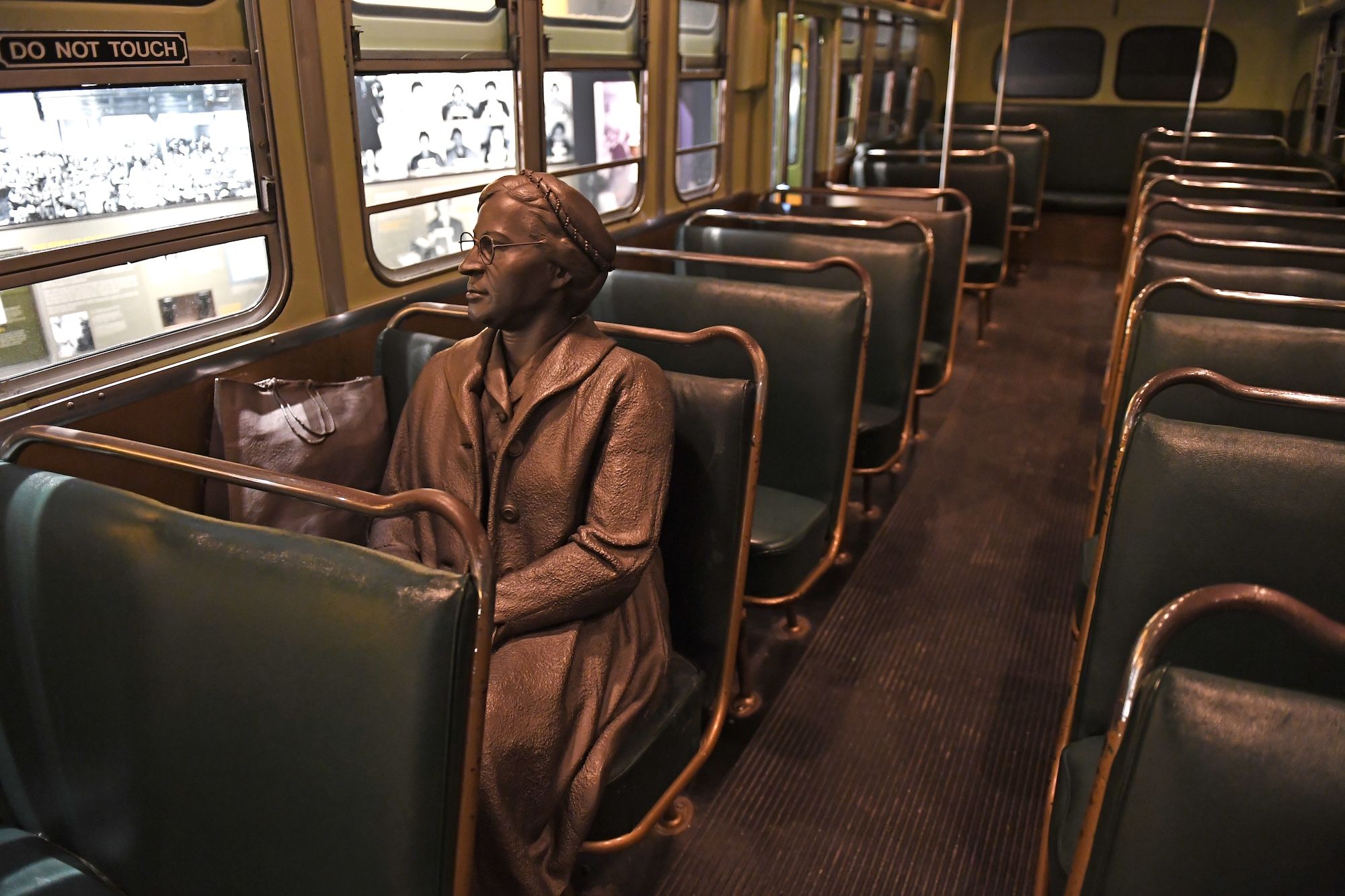 Una statua di Rosa Parks al National Civil Rights Museum di Memphis © Gino Santa Maria /Shutterstock