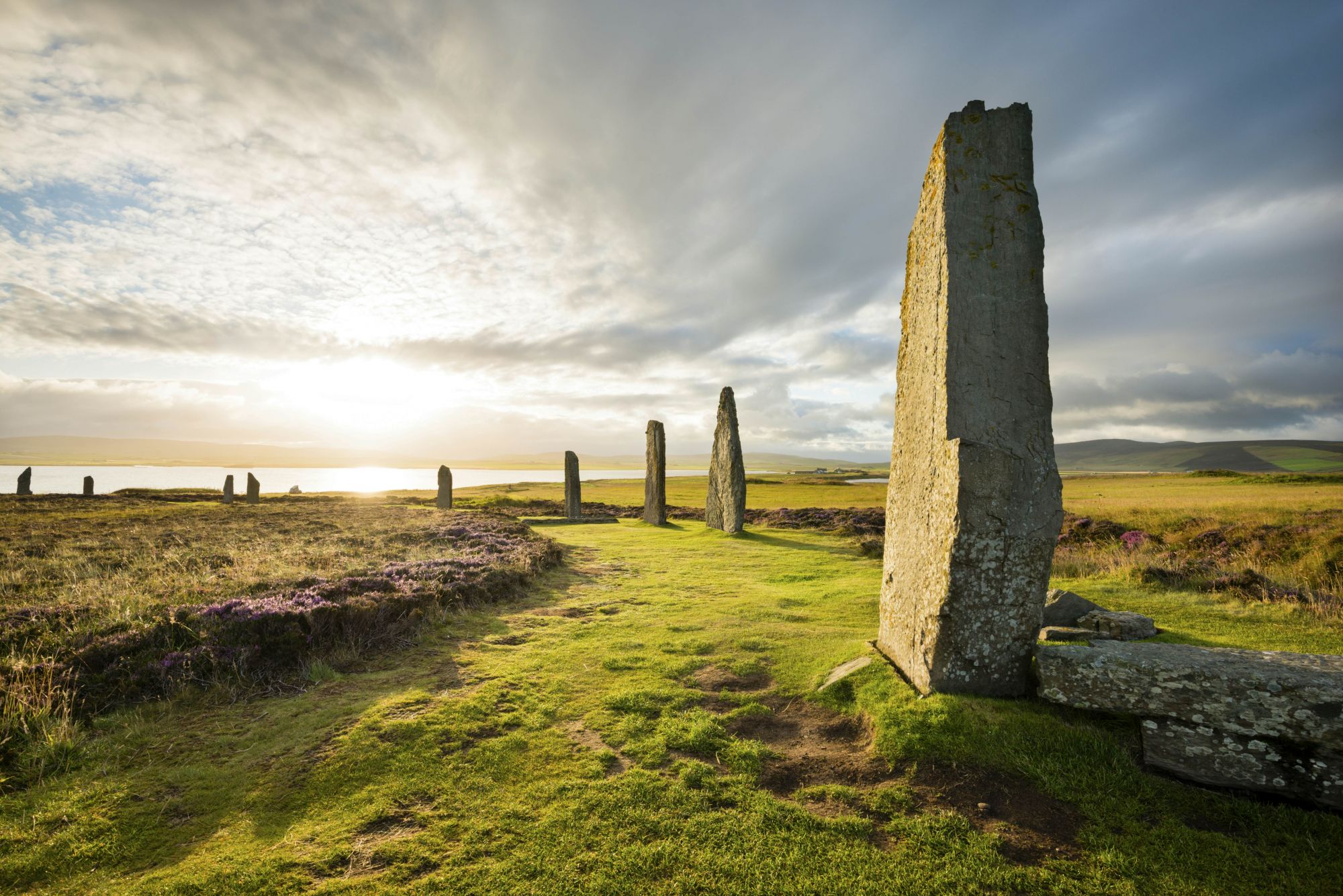 L’anello di Brodgar sulle isole Orcadi. © Justin Foulkes per Lonely Planet