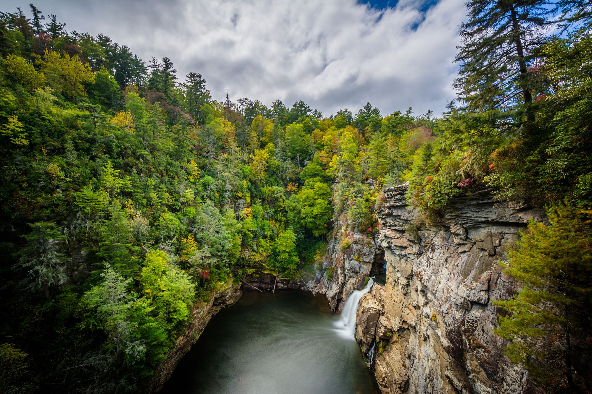 Vista sulle Linville Falls, North Carolina ©Jon Bilous / Shutterstock