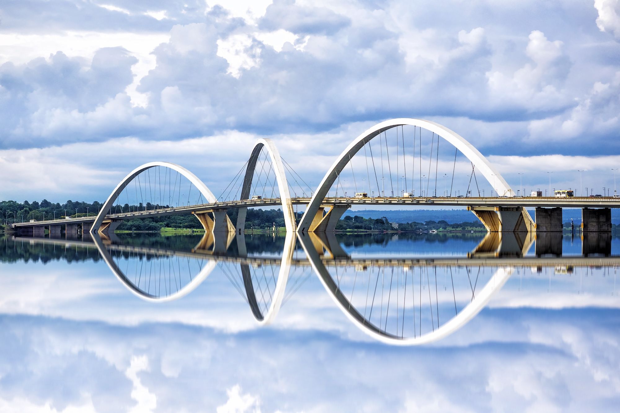 Ponte JK a Brasilia ©R.M. Nunes/Shutterstock