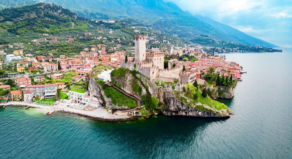 Malcesine, il Castello Scaligero. Credits saiko3p / Shutterstock