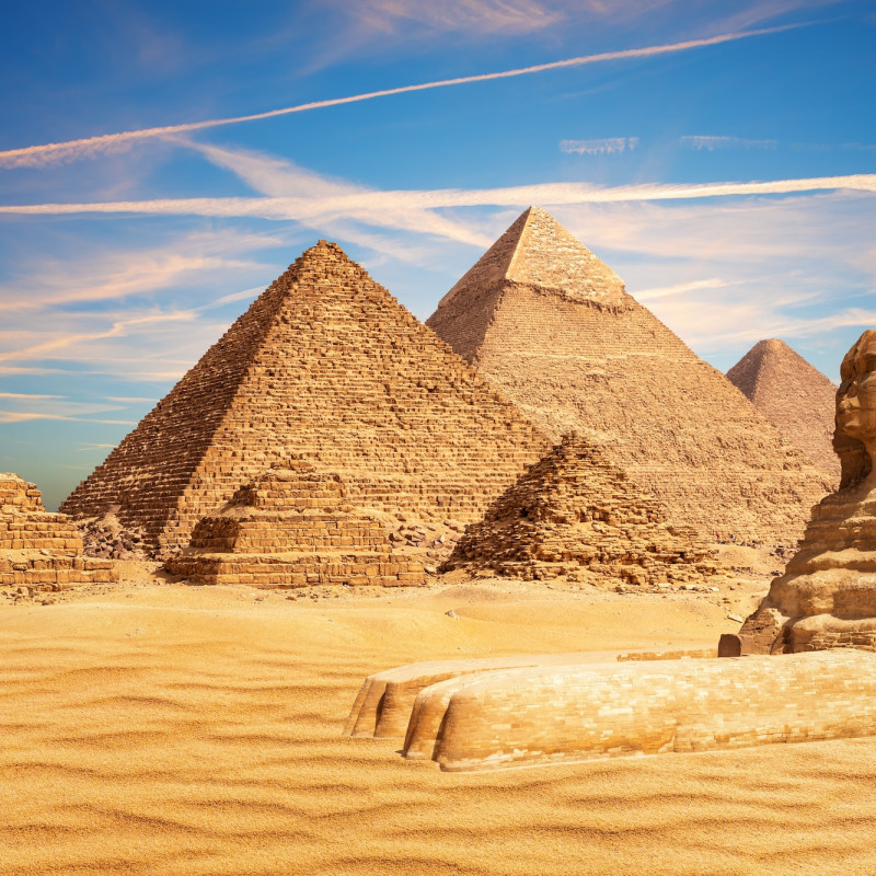 La Sfinge e le piramidi di Giza © AlexAnton  /Shutterstock