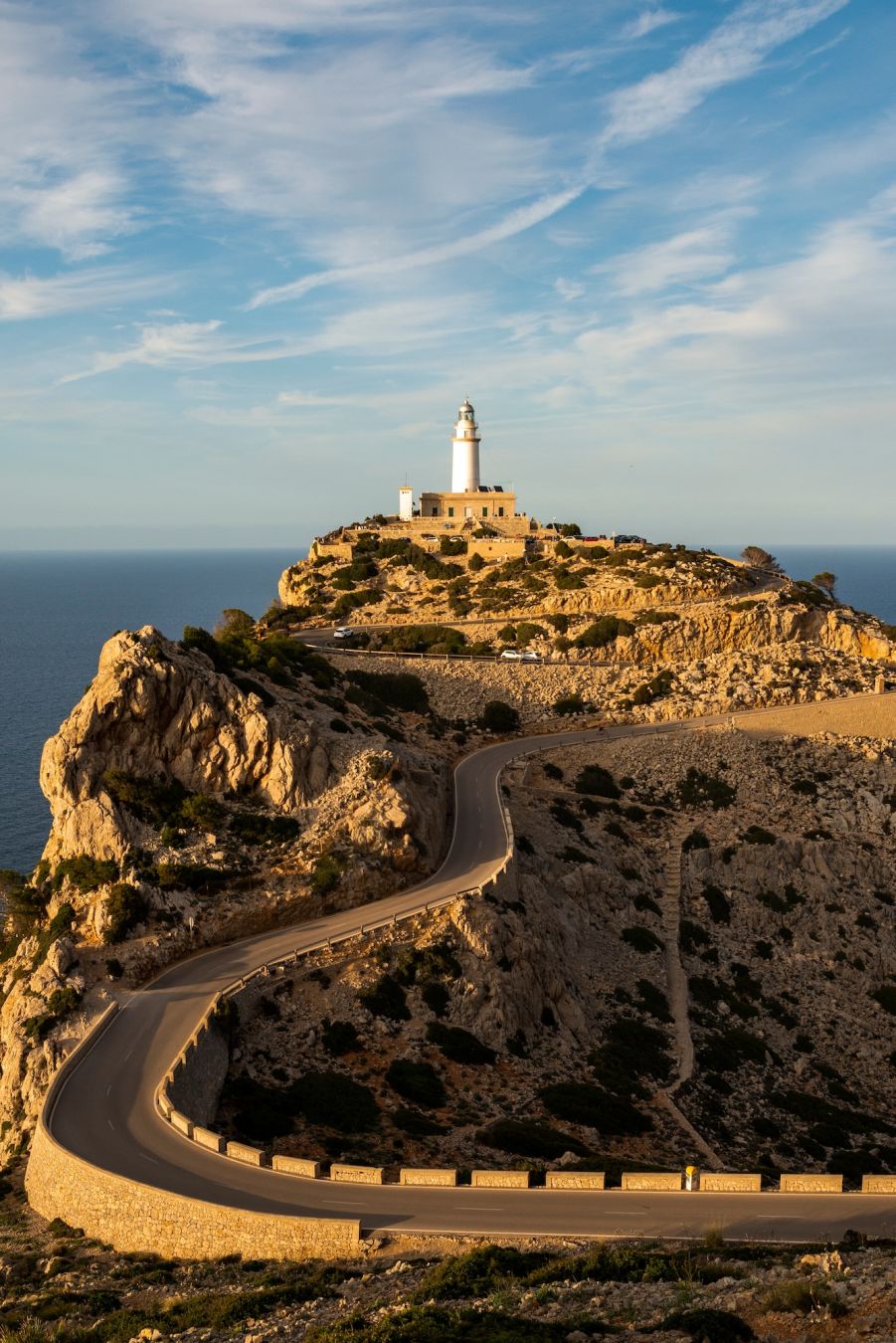 Il faro di Cap de Formentor ©inigolai-Photography/Shutterstock