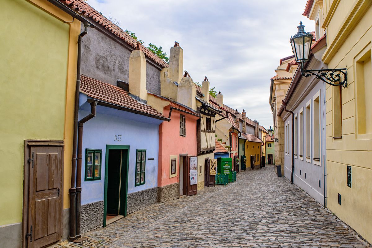 tipico quartiere di praga, praga vicolo d'oro