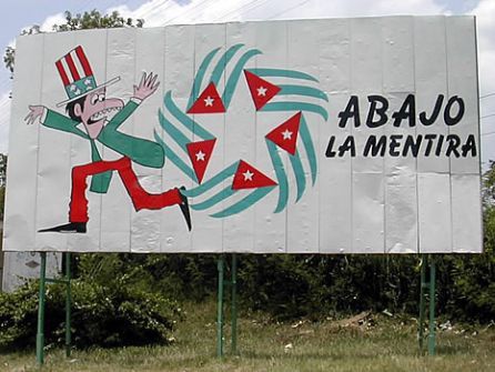 Abbasso la menzogna (solo a Cuba) © Andrea Minuto Rizzo